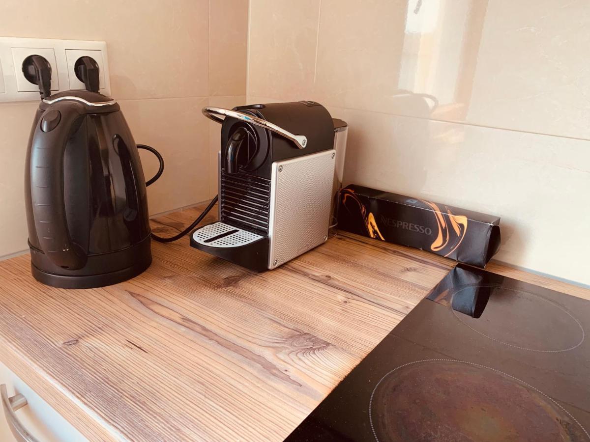 Felix Living 4, Modern & Cozy 2 Zimmer Wohnung, Balkon, Parkplatz Salzweg Buitenkant foto