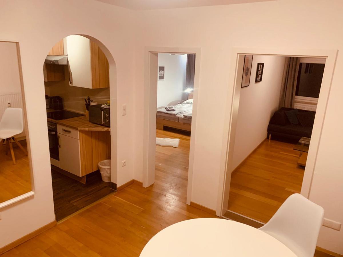 Felix Living 4, Modern & Cozy 2 Zimmer Wohnung, Balkon, Parkplatz Salzweg Buitenkant foto